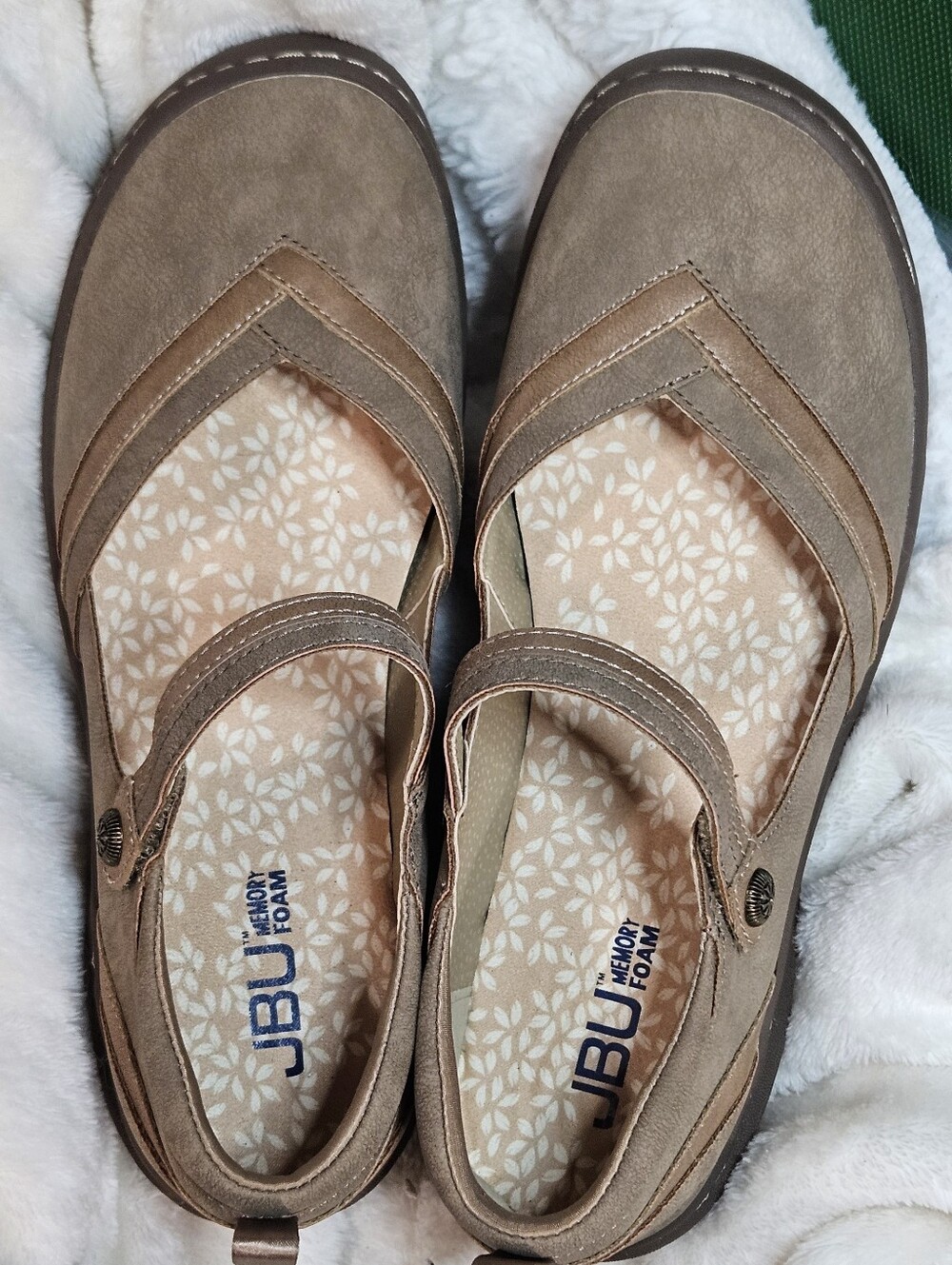JBU Raven Taupe Mary Jane Flats with Memory Foam Insole..Super Cute